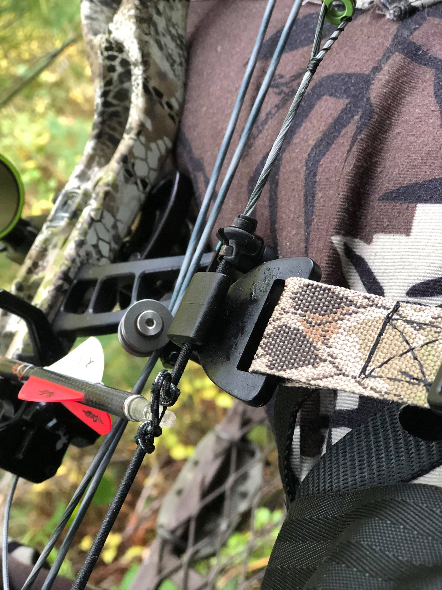 Bowhunters Lap Strap